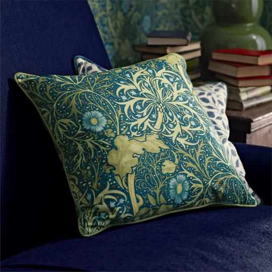 Morris_Seaweed_Cushion_Detail Morris and Co