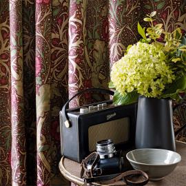 Morris_Seaweed_Fabric_Curtain_Detail Morris and Co